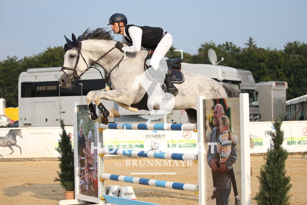 DL2Q5564 | Willkommen bei Brunnmayr - Design & Fotografie – Ihrem Spezialisten für Reitturniere und Pferdeveranstaltungen in Oberösterreich, Salzburg und Bayern! Seit über 17 Jahren sind wir leidenschaftlich dabei.