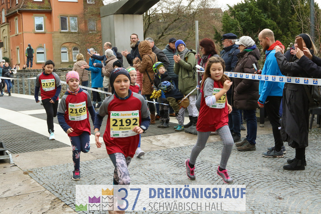 AOK JuniorCup 400m | 3Koenigslauf 2023 - Realisiert mit Pictrs.com