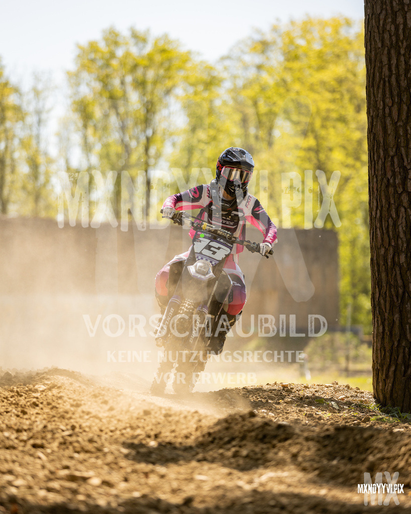 866A4879 | mxndyyvipix