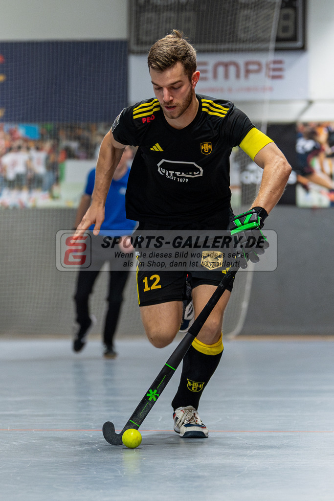 SM_2024-12-20-D85_-109 | 1.Bundesliga Hallenhockey  (M) DCADA - HTHC / 3:4 (1:1)