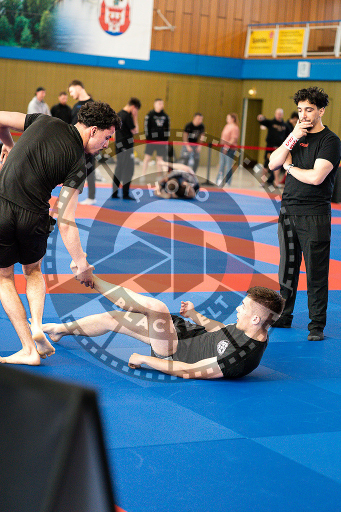 20250510PBB3216 | Athletes compete during the JJLG Berlin Open Jiu-Jitsu Championship on May 10, 2025 in Berlin, Germany. © Chiara Dazi / photoblackbelt