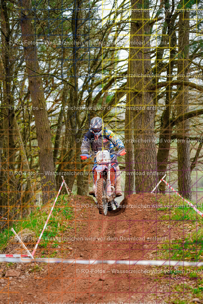 4 Lauf Mernes-1130 | Sportfotografie von RO-Fotos: Motorsport, Motocross, Enduro, Laufveranstaltungen und Triathlon. Professionelle Fotos von Sportlern und Events. - Realisiert mit Pictrs.com