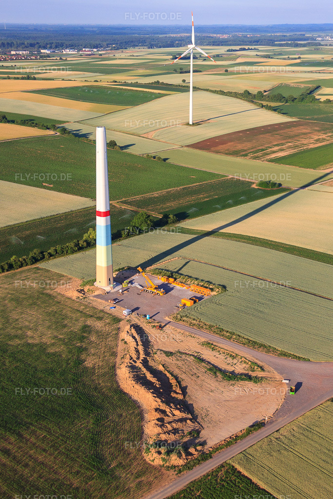 Luftbild: Baustelle Neuer Windpark in Offenbach an der Queich im Bundesland Rheinland-Pfalz in Deutschland. Foto: IMG_67906.jpg vom 14.06.2014 durch Werner Riehm/FLY-FOTO.de