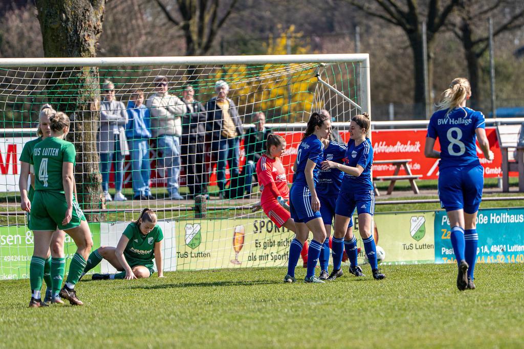 Fußball I Frauen I Saison 2025-2026 I Oberliga Niedersachsen I 17. Spieltag I TuS Lutten - BW Hollage I 12864 | jns.sportfotos - Realisiert mit Pictrs.com