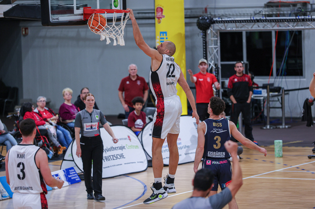 Pro A BAYER GIANTS vs Eisbären Bremerhaven-96 | Fotos von Basketballspielen aus dem Raum NRW fotografiert von Gero Mueller-Laschet und Daniel Schaefer - Realisiert mit Pictrs.com