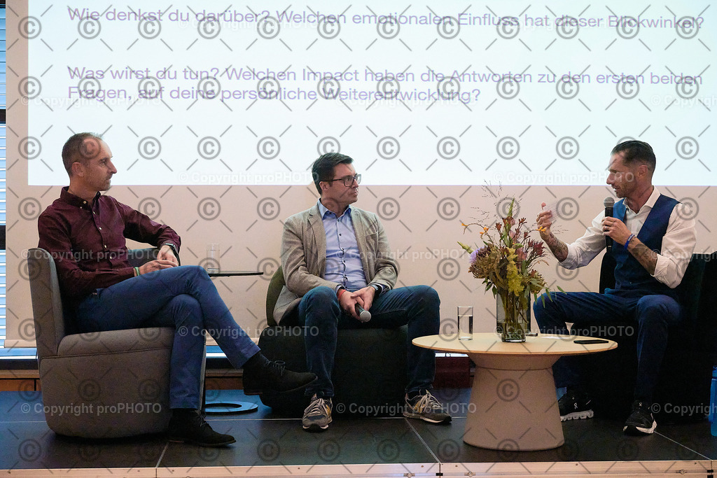 337_202509_EmployerBranding_NZ9_1904 | proPHOTO - Realisiert mit Pictrs.com