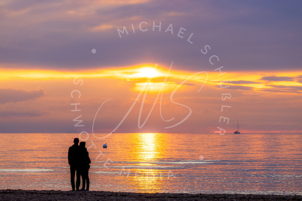 2023-07-21 Ostsee Warnemuende 075 | Schwotte Media - Realisiert mit Pictrs.com