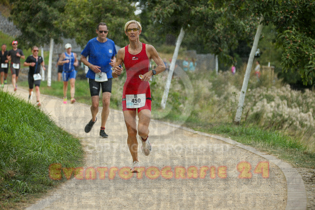 250824_1357_EX1_4396 | Sportfotografie im Rhein-Sieg Kreis, Köln, Bonn, NRW, Rheinland Pfalz, Hessen, etc. Unser Tätigkeitsfeld umfasst den Laufsport vom Volkslauf über den Marathon, Duathlon, Triathon bis zum Ultralauf wie Kölnpfad Ultra oder Schindertrail.