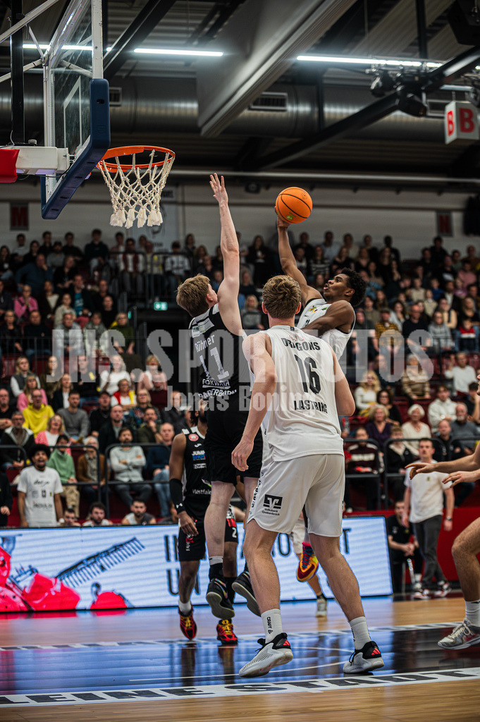 Dragons-17 | jns.sportfotos - Realisiert mit Pictrs.com