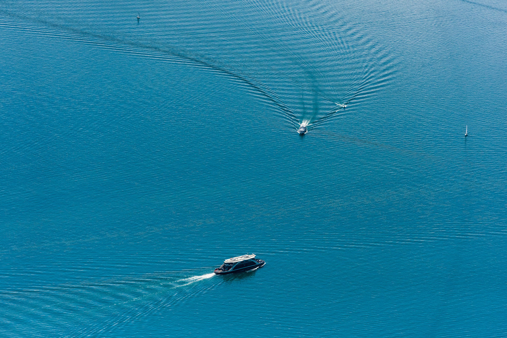 dr__0018969.jpg | MEERSBURG 04.07.2017 Passagier- und Fahrgast- Schiff auf dem Bodensee in Meersburg im Bundesland Baden-Württemberg, Deutschland. // Passenger ship on Bodensee in Meersburg in the state Baden-Wuerttemberg, Germany. Foto: Daniel Reiter