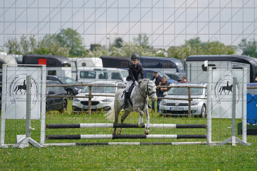 20240509-FAH02258 | Turnierbilder der Turnierfotografen Bayern, Pferdesport Fotografie, Reitsportbilder, Turnier Landberg am Lech, Turnierbilder bayern, Fotoagentur Herrmann