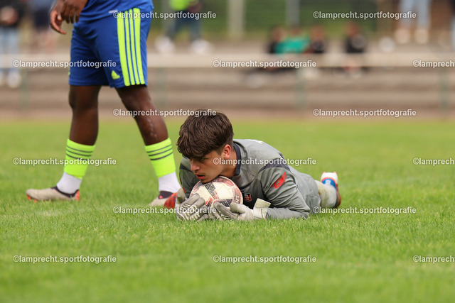 Fußball I Junioren I Kreispokal Lübeck I Finale I JSG Concordia Lübeck - TSV Siems I 09.06.2025.072 | Leonard Herbertz (1, TSV Siems) - Realisiert mit Pictrs.com
