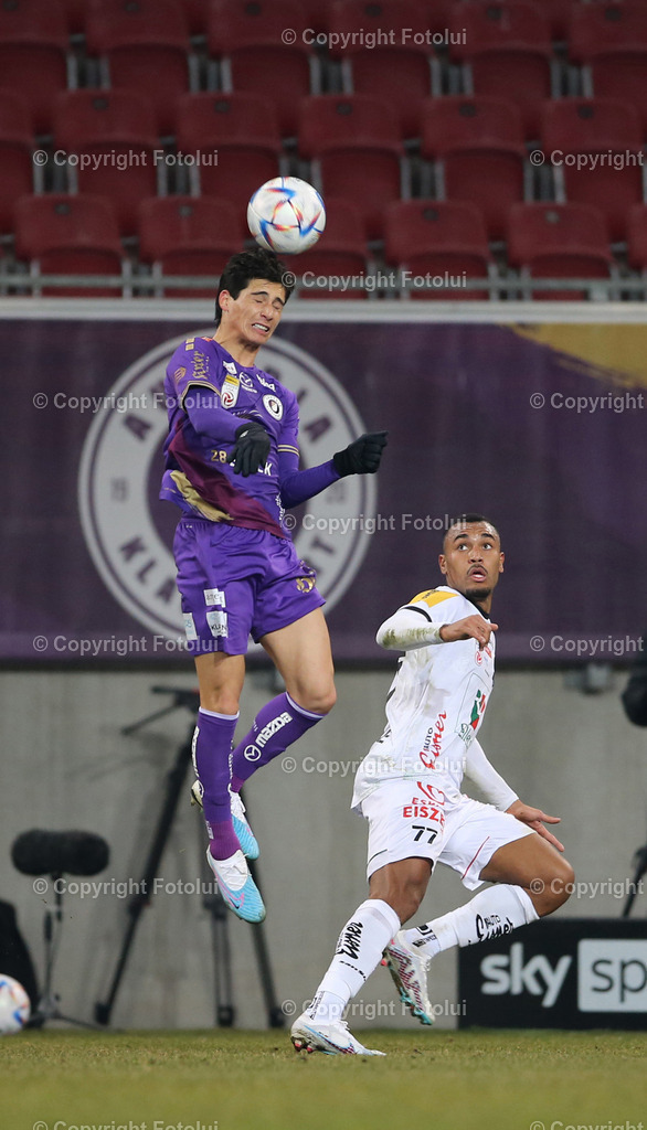 A_LUI_18022023_03 | SPORT,FUSSBALL,ADMIRAL BUNDESLIGA AUSTRIA KLAGENFURT-WOLFSBERGER AC 18.02.2023
IM BILD. SEBASTIAN GUERRA (KLAGENFURT) UND MAURICE MAXIMILLIAN MALONE (WOLFSBERG) FOTO.FOTOLUI/MARIO WIMMER