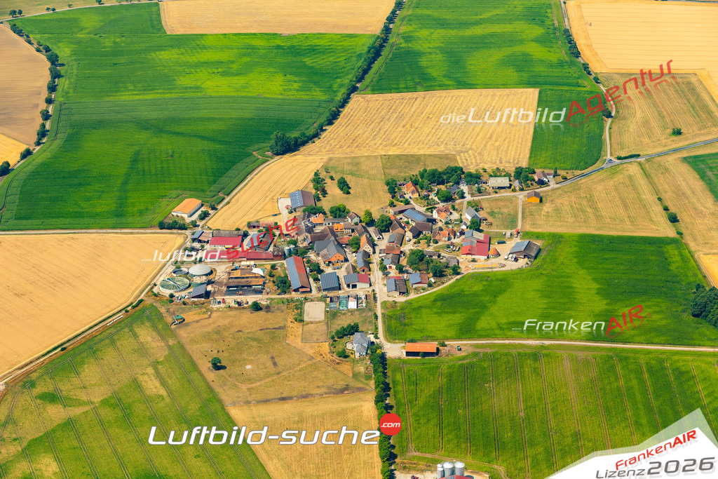 Aktuelles Luftbild von Standorf Schrozberg - Die Luftaufnahme wurde 2022 mittels UL-Flugzeug erstellt ( keine Drohne ) - hochauflösende Kamera-Systeme von  Canon -Beste Qualität - Für grossformatige Ausdrucke geeignet. Die Geschenkidee !