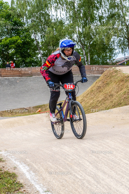 BayBMX2026-05280 | Fotogalerie von Thomas Dettweiler mit Eventbildern und lizenzfreien Fotos. Perfekt als Wandbild, für Büro, Website oder private Nutzung. - Realisiert mit Pictrs.com