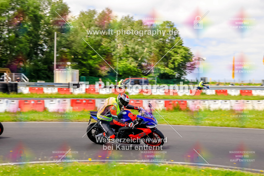 VBK-8207 | Hier findet Ihr Bilder von Touristenfahrten auf der Nürburgring Nordschleife oder von anderen Veranstaltungen die ich besucht habe. Viel Spass beim Durch Schauen 