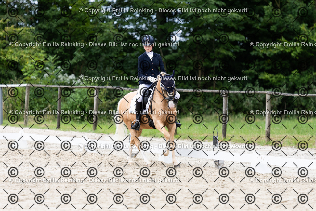 CL5A8660 | Emilia Reinking Fotografie - Realisiert mit Pictrs.com