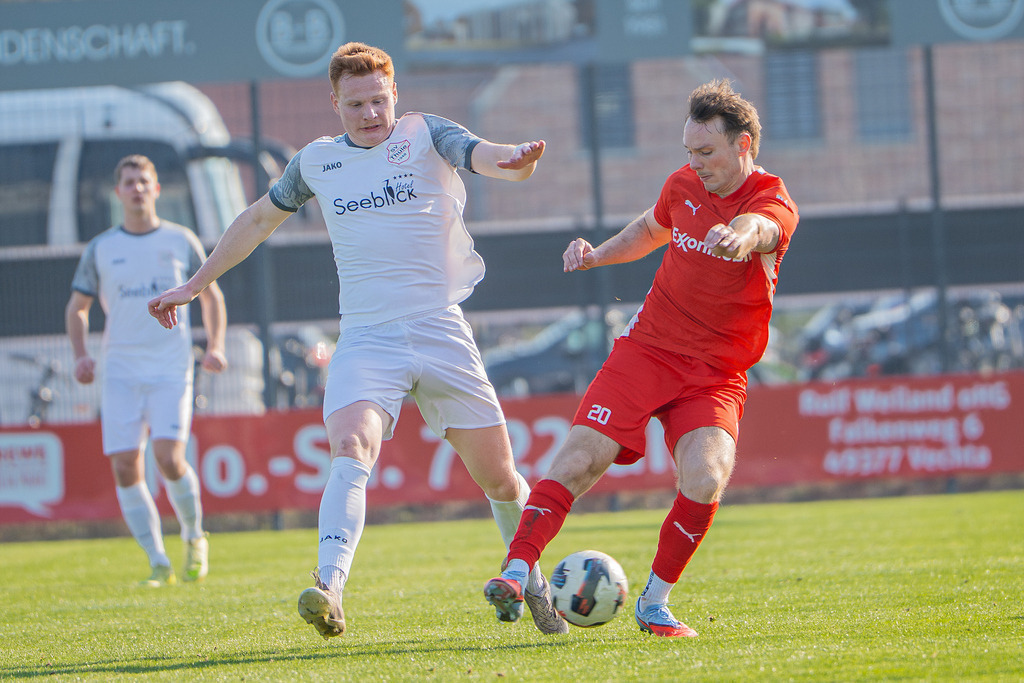 Fußball I Herren I Saison 2025-2026 I Bezirksliga Weser-Ems 4 I 24. Spieltag I VFL Oythe - SV Thüle I 220042.03.2026 | jns.sportfotos - Realisiert mit Pictrs.com