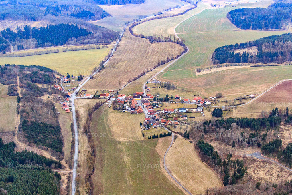 Luftbild: Dorfansicht im Krecktal im Ortsteil Völkershausen in Heldburg im Bundesland Thüringen in Deutschland. Foto: IMG_56189.jpg vom 06.04.2013 durch Werner Riehm/FLY-FOTO.de