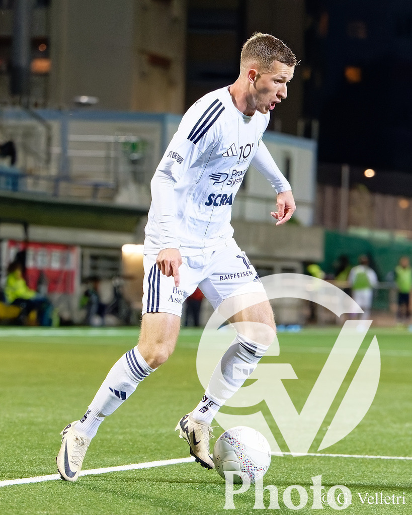 Challenge League - Etoile Carouge FC v FC Vaduz | Florian Hysenaj (14 Etoile Carouge FC) in action during the Challenge League game between Etoile Carouge FC and FC Vaduz at Stade de la Fontenette in Carouge, Switzerland