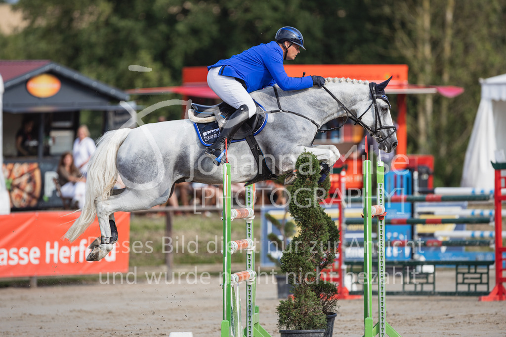 230624_PfSpTa_GroßerPreis-222 | Deine schönsten Turniermomente als professionelle Fotos! Entdecke hochwertige Pferdesport-Fotografie im Online-Shop. Jetzt Fotos finden & bestellen!