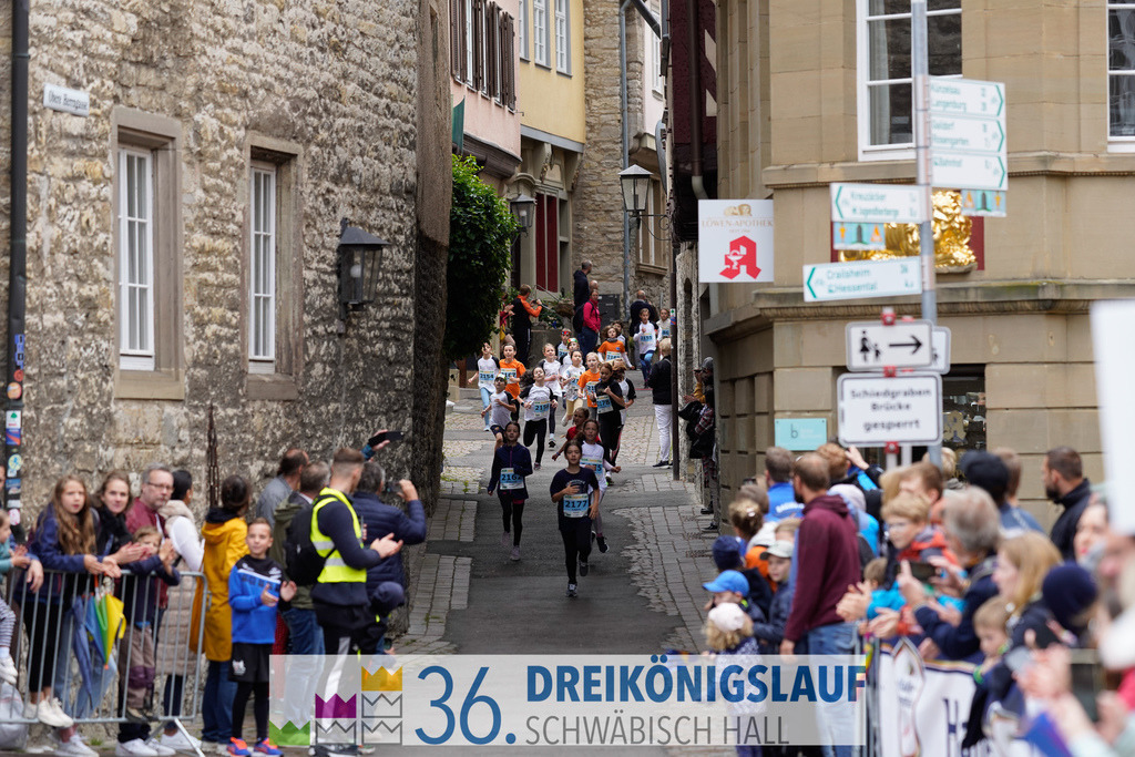 AOK Junior Cup 400m | 3Königslauf 2022 AOK Junior Cup 400m - Realisiert mit Pictrs.com