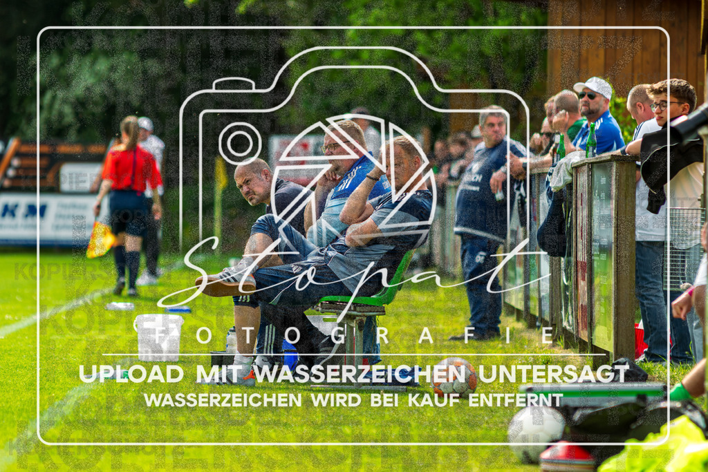 Kreisliga Herren HK - FG Fulde-Stellichte vs. Germania Walsrode | Jesco Rohde, Trainerbank, Germania Walsrode; Kreisliga Herren HK - FG Fulde-Stellichte vs. Germania Walsrode am 10.05.26 in Fulder Zentralstadion, Fulde - Realisiert mit Pictrs.com