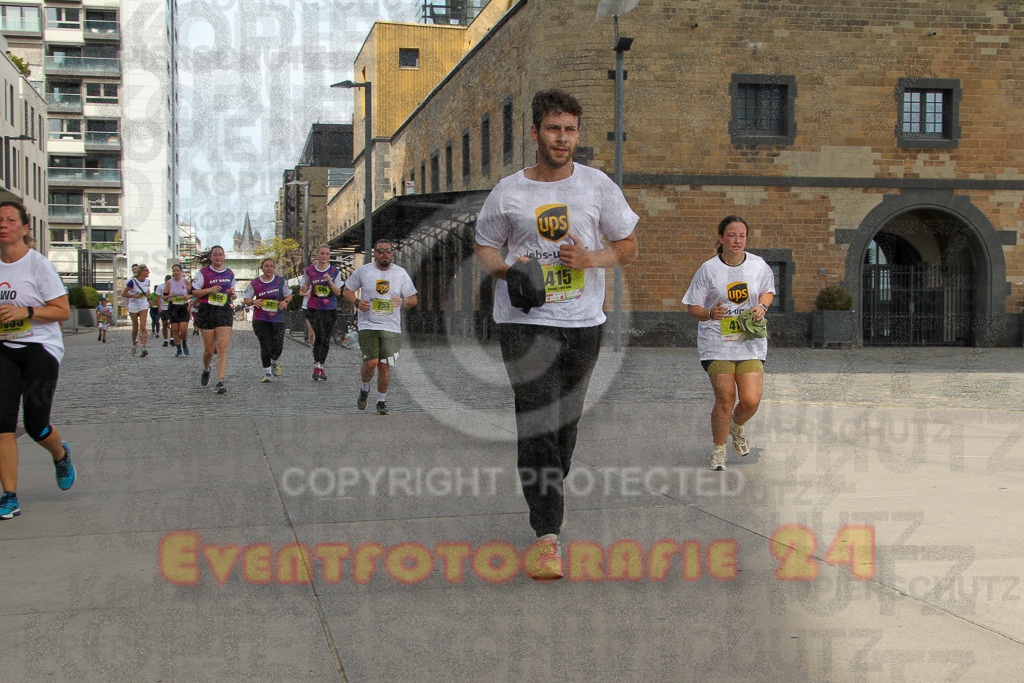 250920_1333_EV4_6049 | Sportfotografie im Rhein-Sieg Kreis, Köln, Bonn, NRW, Rheinland Pfalz, Hessen, etc. Unser Tätigkeitsfeld umfasst den Laufsport vom Volkslauf über den Marathon, Duathlon, Triathon bis zum Ultralauf wie Kölnpfad Ultra oder Schindertrail.