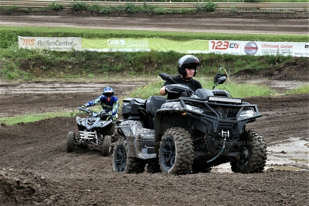 DSC_0070 (2) | Sportfotografie , Motorsport, Motoross, Reitsport, Mointainbike, Enduro,
Landschaft , Outdoor, Eventfotografie, Landschaft, Bilder online bestellen - Realisiert mit Pictrs.com