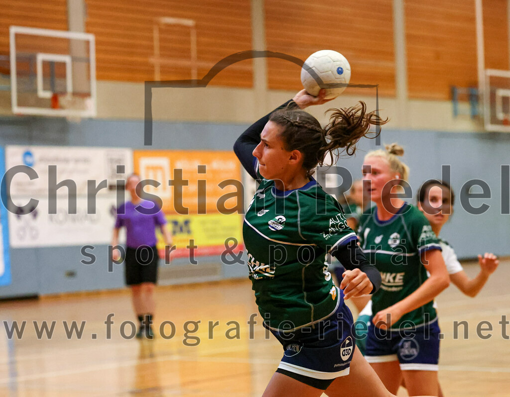 2023-09-16_108_TSV_Vaterstetten_gegen_SV_Muenchen_Laim | Baldham, Deutschland, 16.09.2023:
Handball, Bayernliga Frauen Staffel Süd 2023 / 2024, 1. Spieltag, TSV Vaterstetten gegen SV München Laim, Endergebnis: 23:34

Foto: Christian Riedel / fotografie-riedel.net