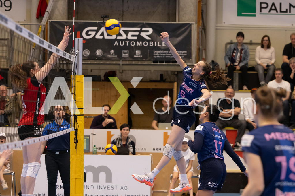 Volleyball I Frauen I Saison 2025-2026 I Volleyball NLA | Women I 1/2 Finals I  VC Kanti Schaffhausen - Sm'Aesch Pfeffingen I 07.03.2026 | 6 Madlaina Matter (CH) (Sm'Aesch Pfeffingen) – Mittelblock - Realisiert mit Pictrs.com