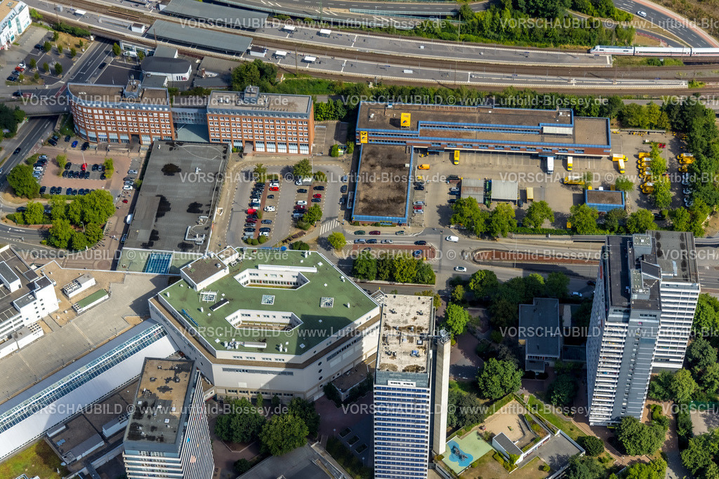 Muelheim220802211 | Luftbild, Areal rund um die Hauptpost, Hauptbahnhof, Radschnellweg, Dickswall Hochhäuser, Altstadt I - Südost, Mülheim an der Ruhr, Ruhrgebiet, Nordrhein-Westfalen, Deutschland