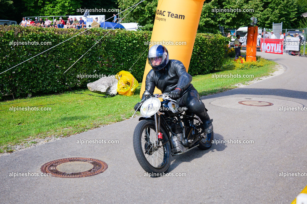 P1025994 | Erleben Sie atemberaubende, hochqualitative Fotos Ihrer Fahrt entlang der malerischen Alpenstraßen. Besuchen Sie alpineshots.com, um professionelle Aufnahmen Ihrer unvergesslichen Reise zu finden und zu kaufen - Realisiert mit Pictrs.com