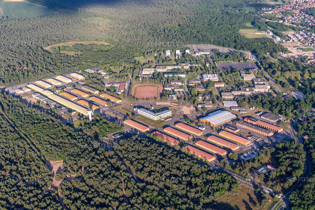 Vue aérienne: Quartier Estienne à le quartier Ceinture Forêt Nord in Hagenau dans le département Bas Rhin, France. Photo: IMG_115489.jpg prise le 16/06/2019 par Werner Riehm/FLY-FOTO.eu – Résolution de l'original: 5349 x 3566 px