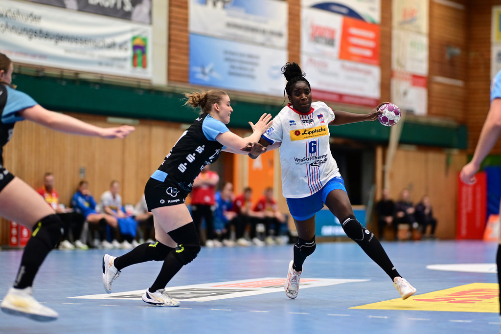 Handball I Frauen I Saison 2024-2025 I 1. HBF I 19. Spieltag I Buxtehuder SV - HSG Blomberg-Lippe I 25622 | Der Sportfotograf. - Realisiert mit Pictrs.com