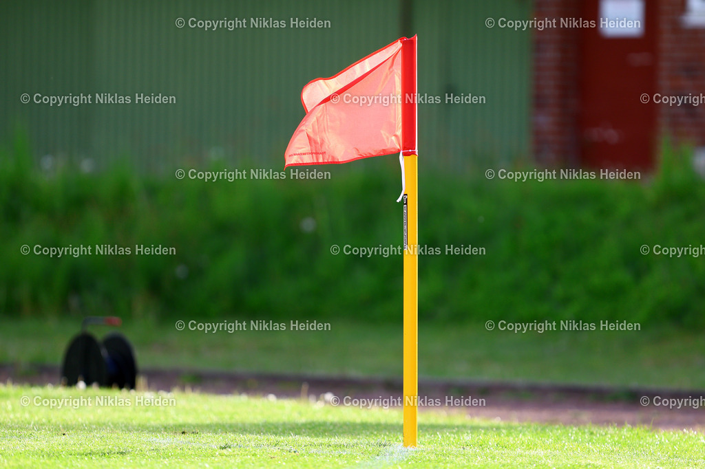 NH_JFVLübeckU19_HolsteinKielU19_SHFVLandespokal_14052026 | Eckfahne im Uwe-Seeler-Fußball-Park.Fußball I Junioren I SHFV-Landespokal (A-Junioren) I Saison 2025-2026 I Finale I JFV Lübeck U19 - Holstein Kiel U19 I 14.05.2026 I Uwe-Seeler-Fußball-Park
