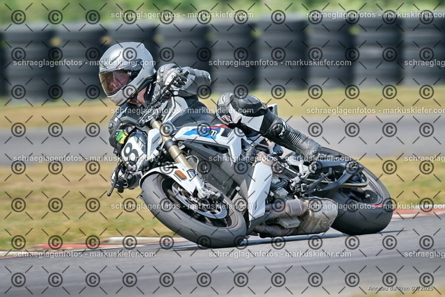 25bt04-1879 | markuskiefer.com - Realisiert mit Pictrs.com