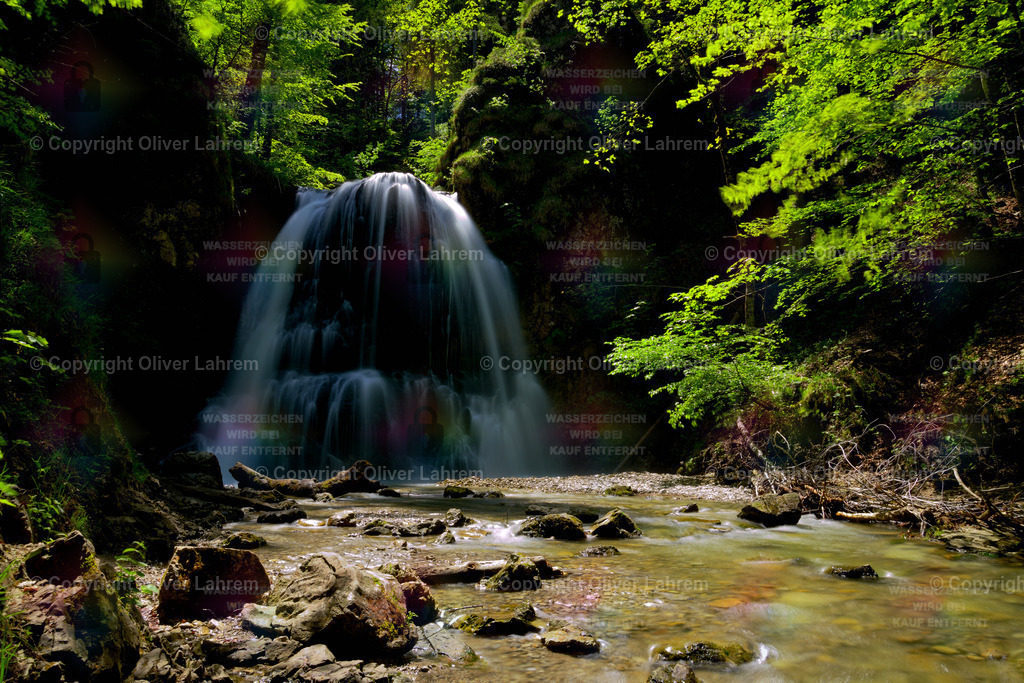 St. Josefsthaler Wasserfall | Der schöne St. Josefsthaler Wasserfall im Sommer.