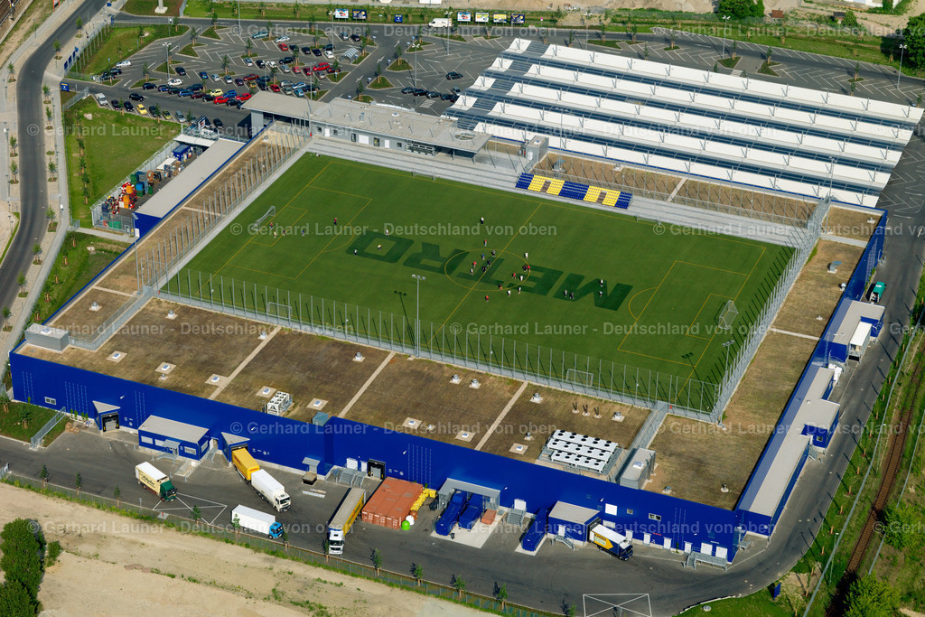 2790460 | Metro Sportplatz Friedrichshain, Berlin