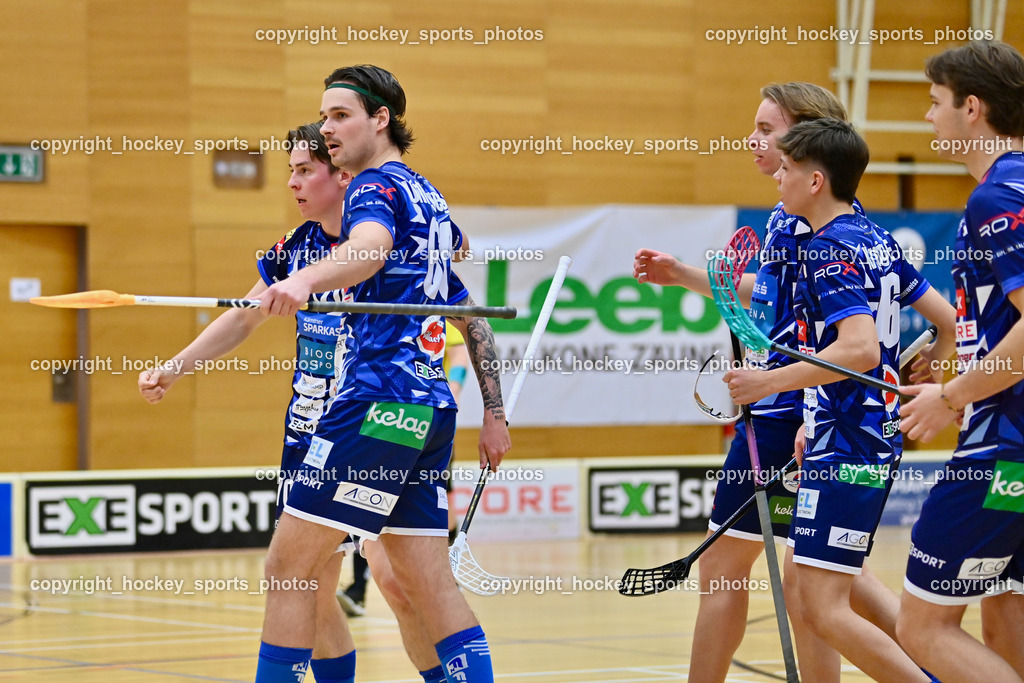 VSV Unihockey vs. KAC Floorball | Jubel VSV Unihockey, #72 Niklas Fechtig VSV Unihockey, #60 Thomas Unterweger VSV Unihockey, #46 Elias Kronig VSV Unihockey, VSV Unihockey vs. KAC Floorball, VSV Unihockey vs. KAC Floorball am 28.03.2026 in Villach (Ballspielhalle St. Martin), Austria, (Photo by Bernd Stefan)