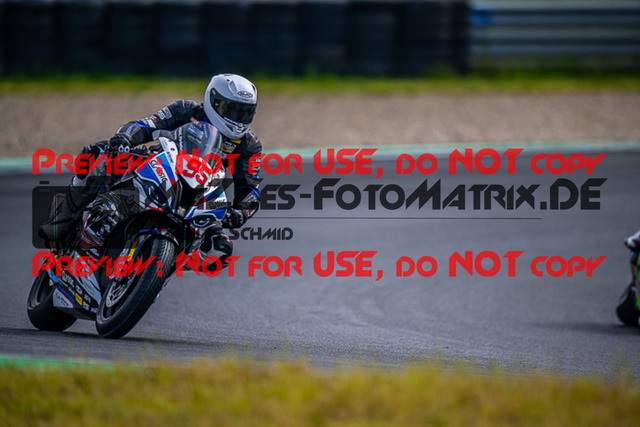 MaZZes_FotoMatrix_220521_1199 | Fotograf Mathias Schmid
Sportfotograf,
Eventfotograf,
Hochzeitsfotograf,
Portraitfotograf