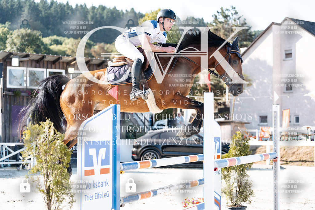 CK904149 | Turnierfotografie Pferdefotografie Trier Rheinland-Pfalz Pferdesport Reitsport Tierfotografie Sportfotografie Pferdevideo Pferdevideografie Equestrianvideography equestrianphotography  - Realisiert mit Pictrs.com
