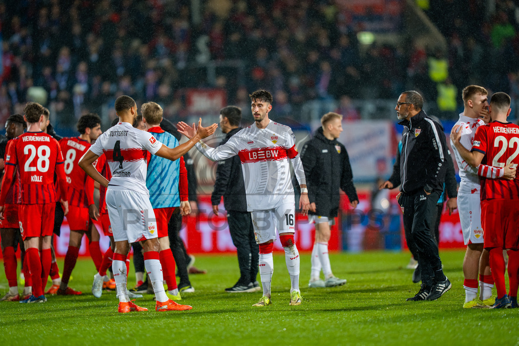 1. FC Heidenheim vs. VfB Stuttgart, Fussball, 1. Bundesliga, 23. Spieltag, Saison 2025/2026, 22.02.2026 | Atakan Karazor (VfB Stuttgart, #16),1. FC Heidenheim vs. VfB Stuttgart, Fussball, 1. Bundesliga, 23. Spieltag, Saison 2025/2026, 22.02.2026Foto: photosbyphips/Philip Ziegler