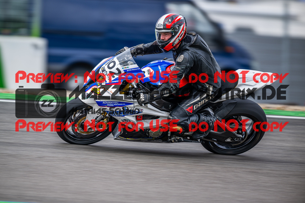 MaZZes_Fotomatrix_20240316_6007705_6007 | Fotograf Mathias Schmid
Sportfotograf,
Eventfotograf,
Hochzeitsfotograf,
Portraitfotograf