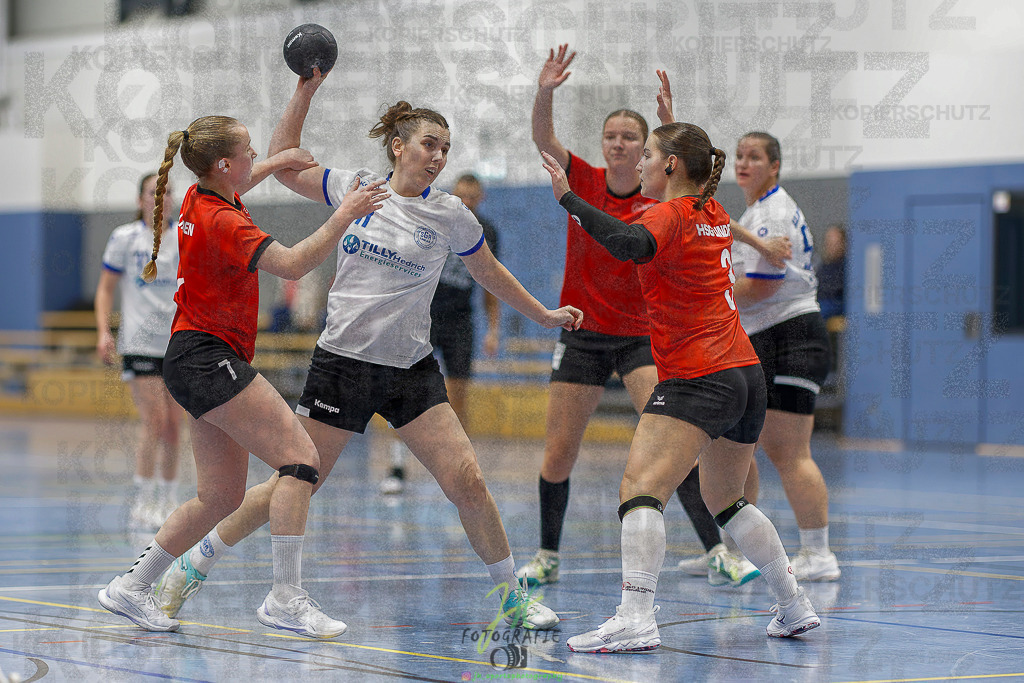 Frauen 2. Bezirksklasse; SG Rechtenbach - HSG Linden II | Frauen 2. Bezirksklasse; SG Rechtenbach - HSG Linden II am 16.11.2025 in Rechtenbach (Sporthalle Rechtenbach)Photo © 2025 - Jörg Heinrich - Realisiert mit Pictrs.com