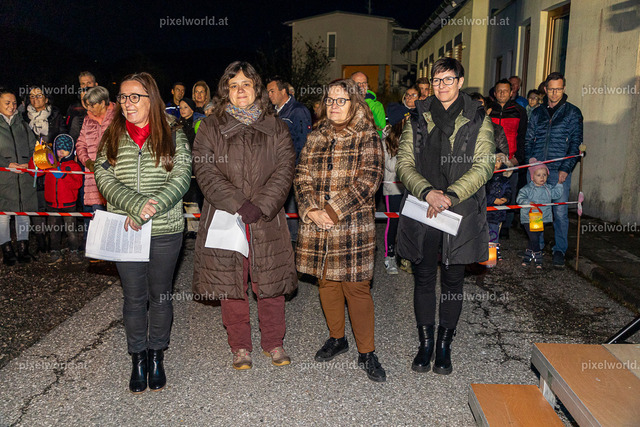 Laternenfest in St. Martin | Bildershop von pixelworld.at - Realisiert mit Pictrs.com