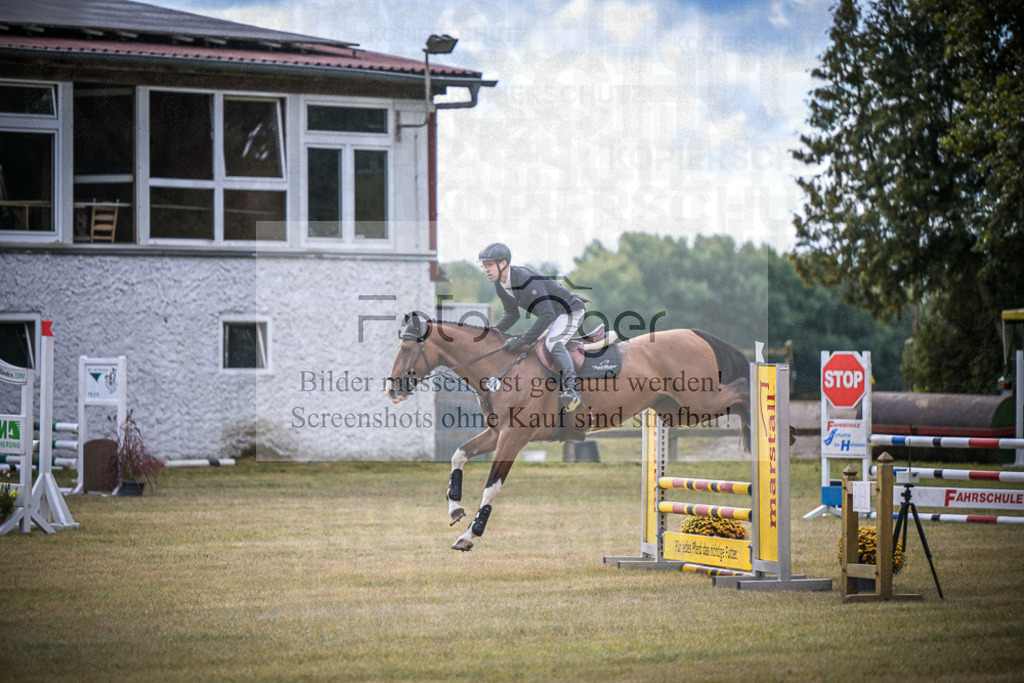 DOS_0665 | Entdecke hochwertige Reitturnierfotos von Foto Oger. Professionell, emotional und authentisch – jetzt Lieblingsmomente im Shop bestellen.Deutschlandweite Turnierfotografie. - Realisiert mit Pictrs.com