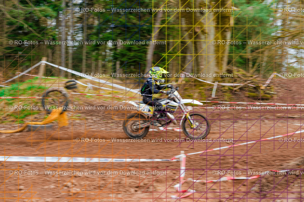 4 Lauf Mernes-1353 | Sportfotografie von RO-Fotos: Motorsport, Motocross, Enduro, Laufveranstaltungen und Triathlon. Professionelle Fotos von Sportlern und Events. - Realisiert mit Pictrs.com