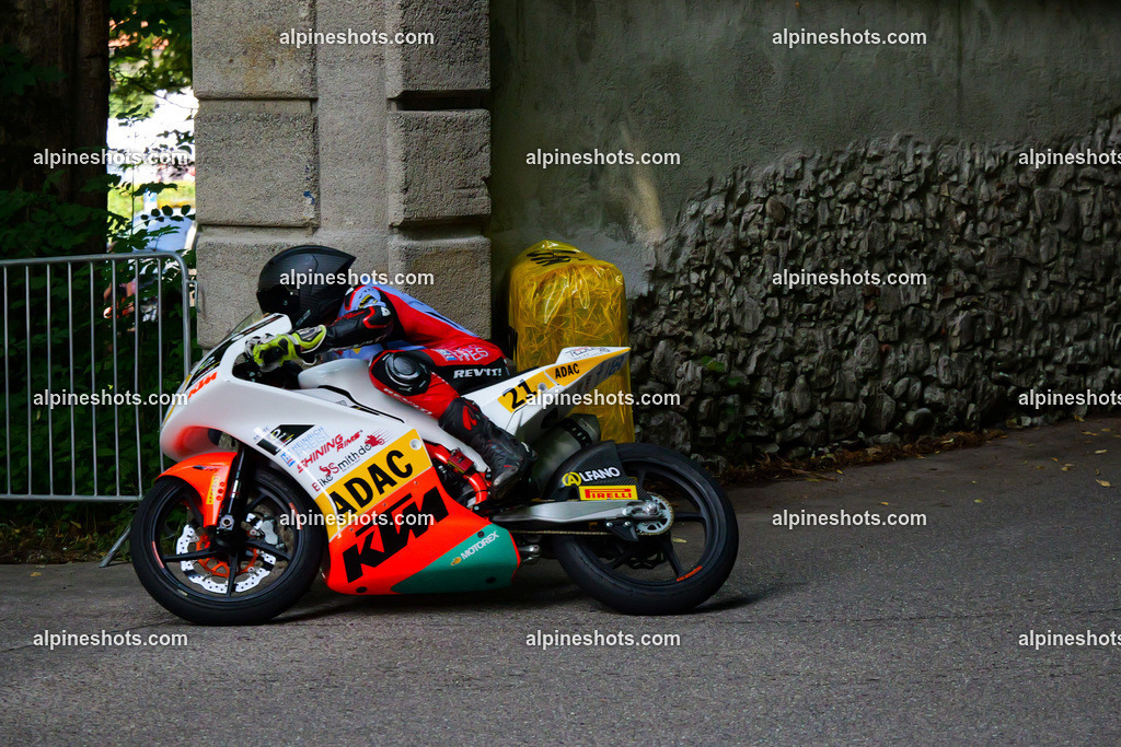 P1015460 | Erleben Sie atemberaubende, hochqualitative Fotos Ihrer Fahrt entlang der malerischen Alpenstraßen. Besuchen Sie alpineshots.com, um professionelle Aufnahmen Ihrer unvergesslichen Reise zu finden und zu kaufen - Realisiert mit Pictrs.com