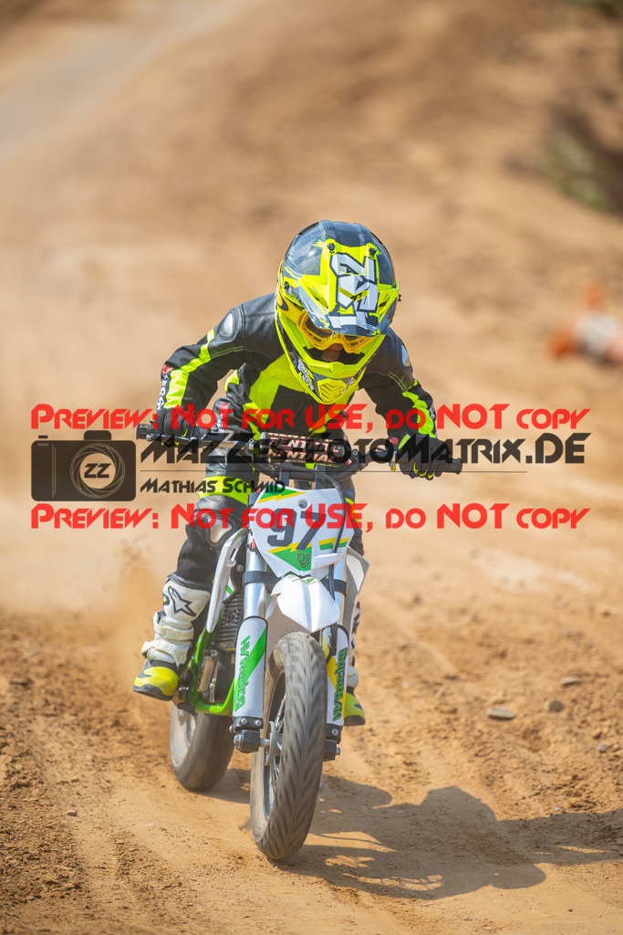 MaZZes-Fotomatrix-20260816-615406 | ROOKIES